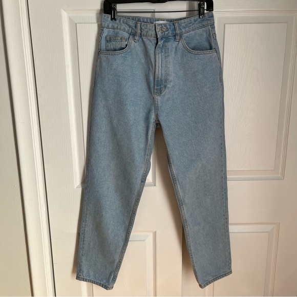 ZARA HIGH WAISTED MOM JEANS - Picture 2 of 11